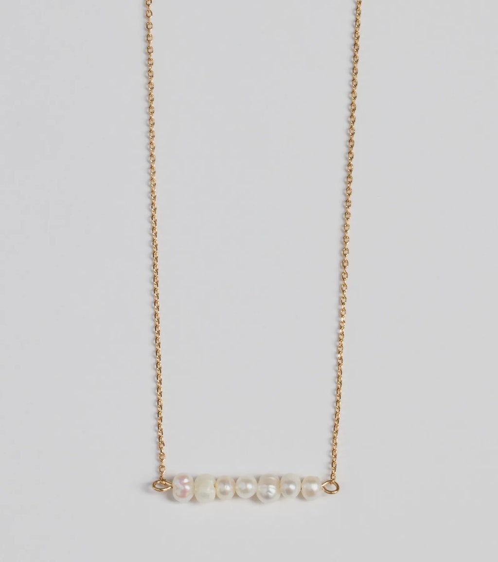 Pretty Faux Pearl Bar Necklace