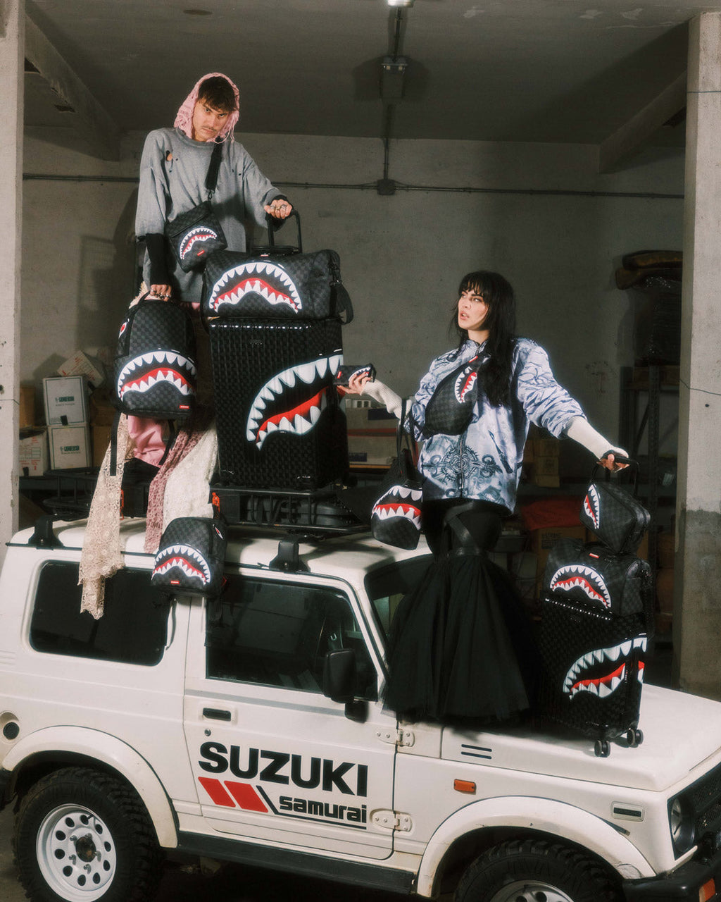 SHARKS IN PARIS HYPER PUFF FULL-SIZE LUGGAGE