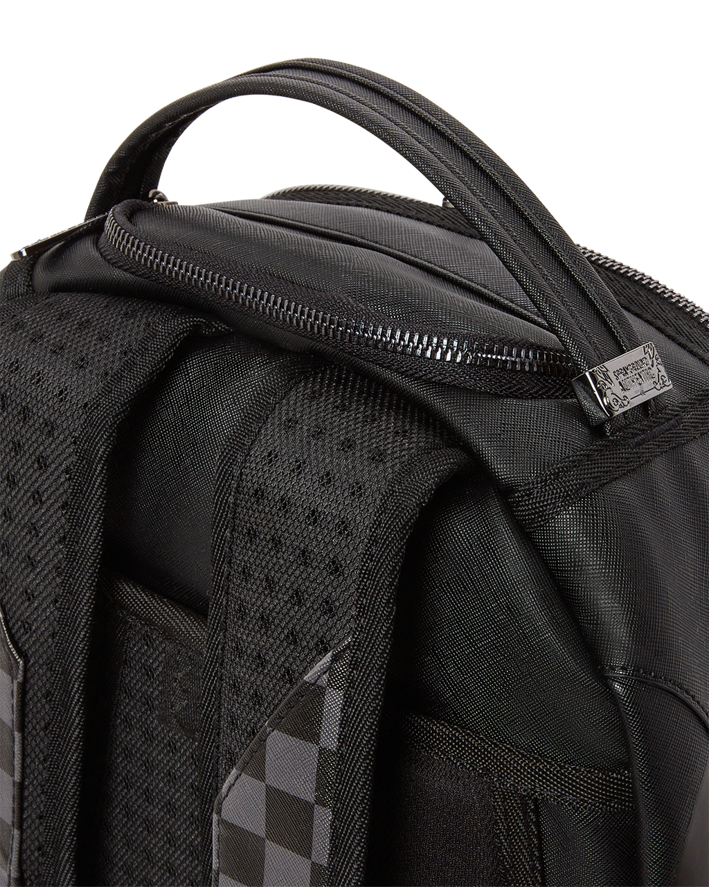 HENNY AIIR TO THE THRONE BACKPACK (DLXV)