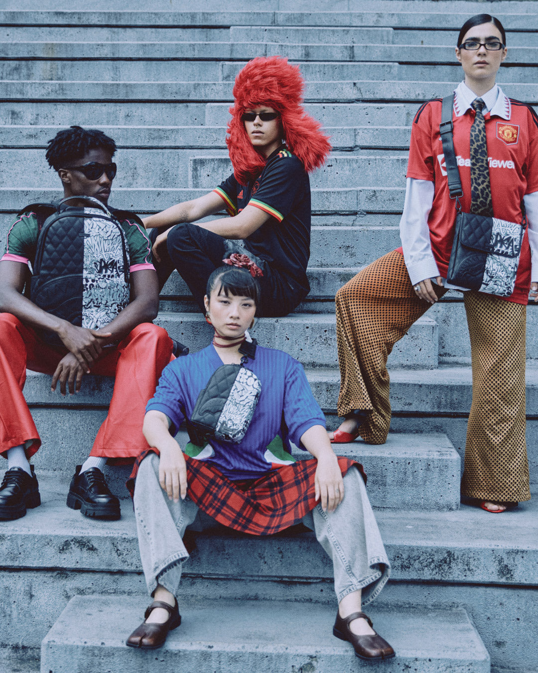 DARK WAVE MESSENGER BAG