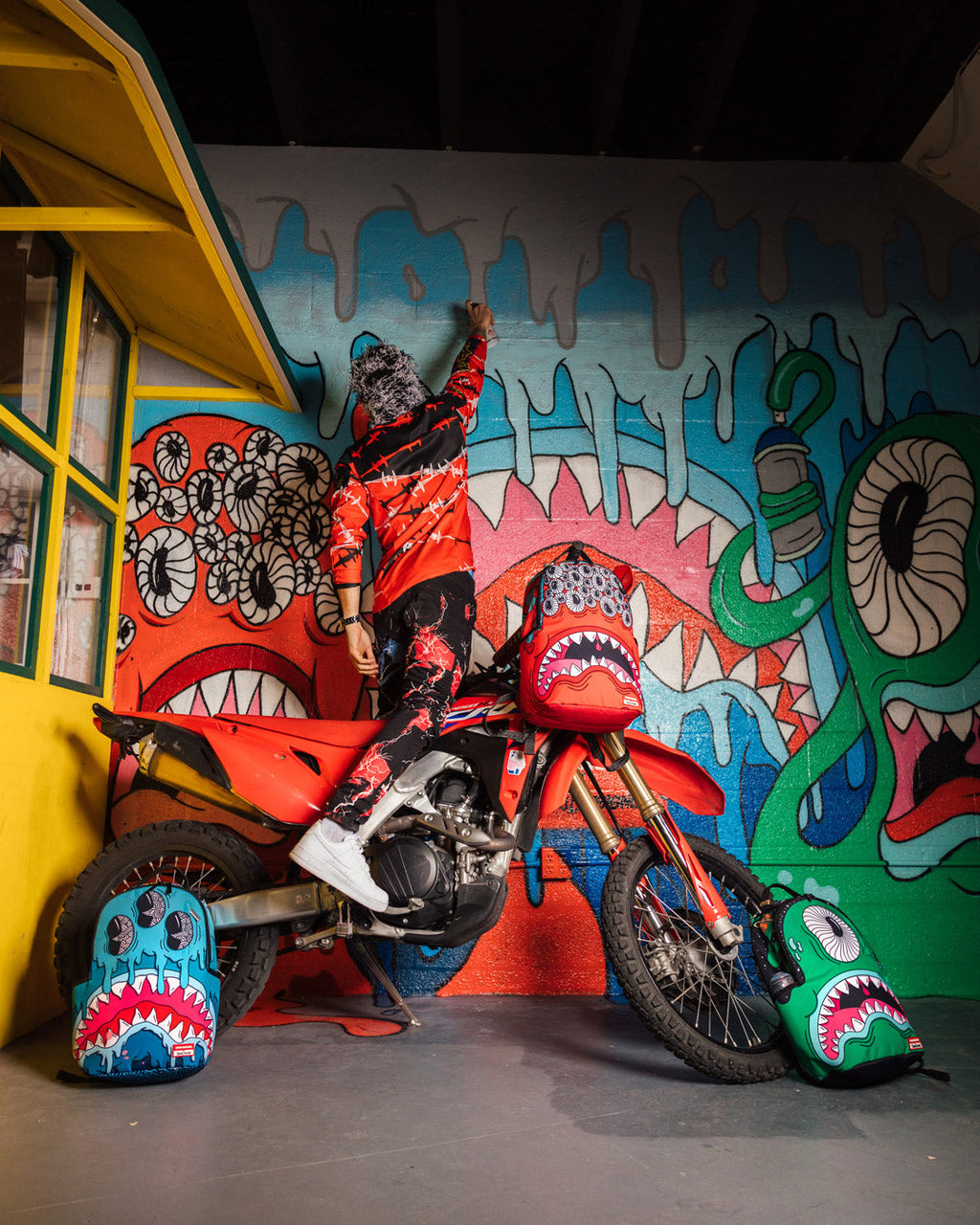 JORGE RODRIGUEZ THE ARTIST COLLAB BOB SHARK BACKPACK
