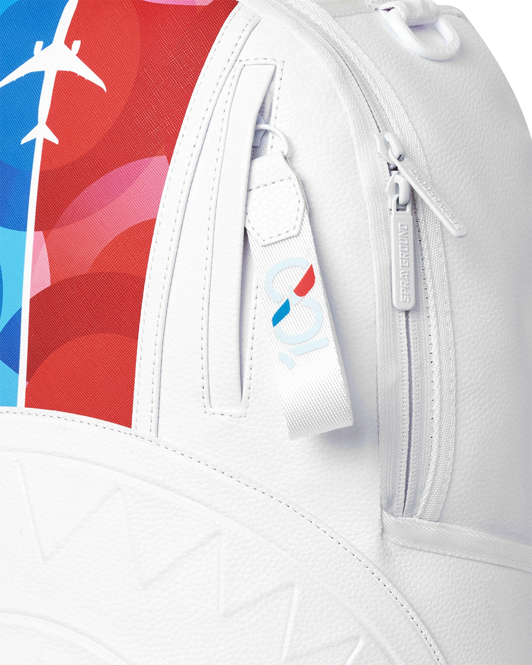 AMERICAN AIRLINES MAXIMUM ALTITUDE BACKPACK (WHITE)