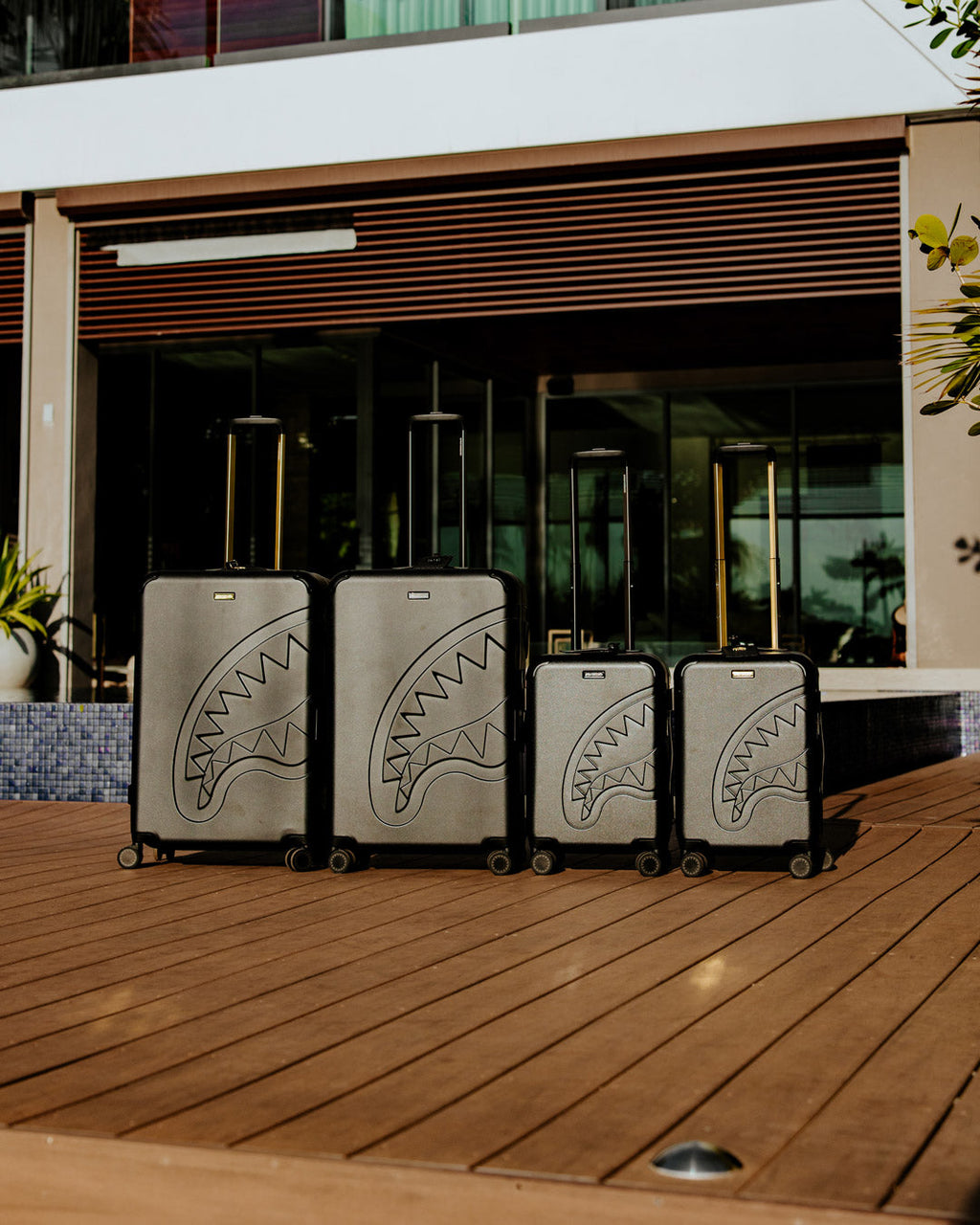 REALITY CHECK SHARKITECTURE CARRY-ON JETBLACK LUGGAGE (GUNMETAL HARDWARE)